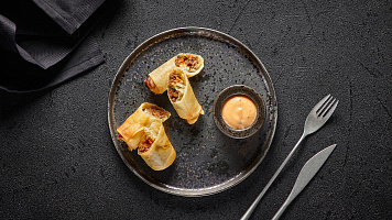 Спринг ролл с говядиной 